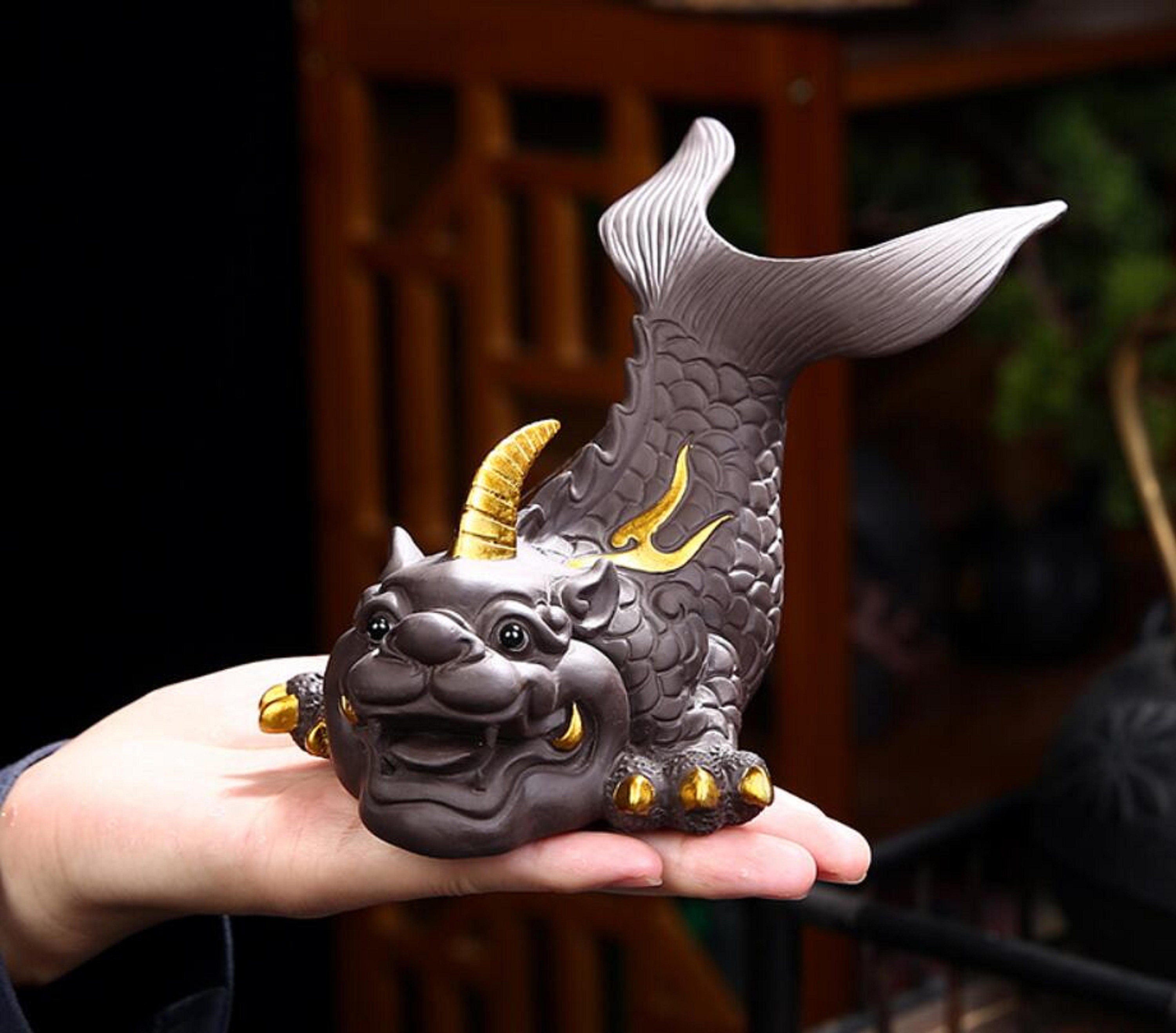 Handmade Yixing Zisha Clay Pixiu Pi Yao Mascot Tea Pet Table Decoration Ornament Handmade Yixing Zisha Clay Pixiu Pi Yao Mascot Tea Pet Table Decoration Ornament