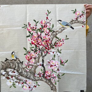 Fleur de prunier peinte à l'encre de Chine originale sans cadre unique avec oiseau espiègle sur papier de riz, peinture sumi-e aquarelle art floral