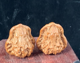 Pair Natural Gourd Shape Walnut Wood Baoding Exercise Stress Relief Balls