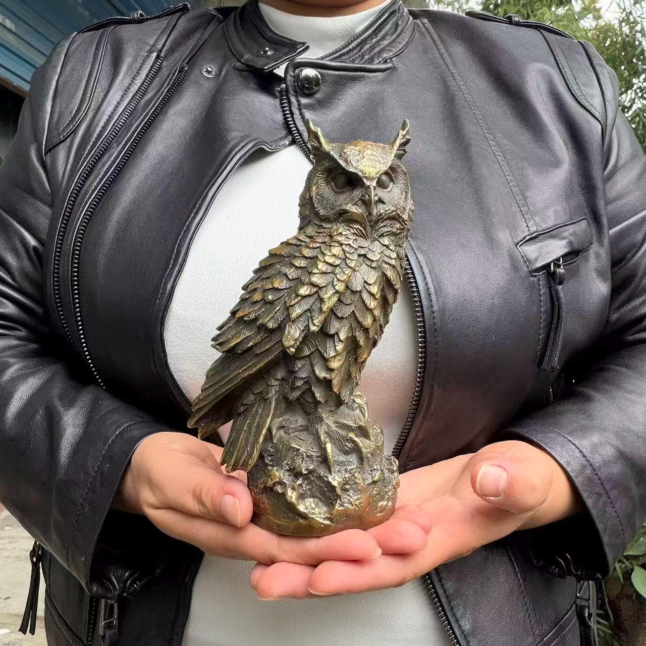 Vintage Bronze Owl Statue, Detailed Owl Figurine, Antique Style Bird Sculpture, Tabletop Decor, Gard