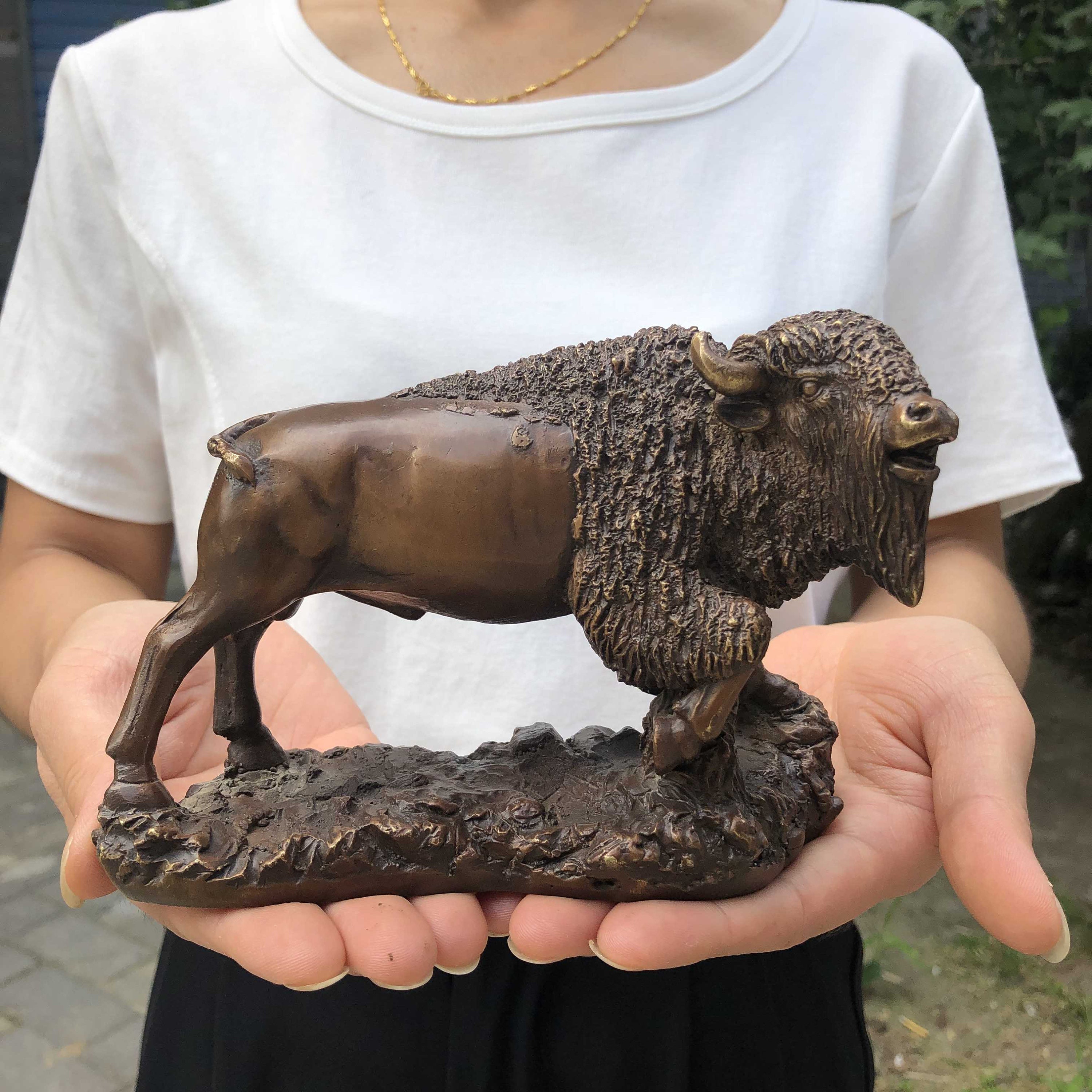 Bison statue - Etsy 日本