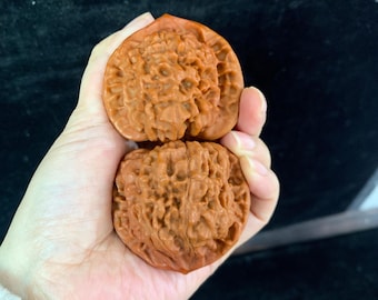 Natural Vintage Walnut Ornament, Hand‑crafted Rustic Walnut Shell Décor, Perfect Christmas  Gift, Natural Wood Nostalgic Holiday Walnut