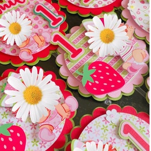 Baby Strawberry //Fresa /Cupcake Toppers