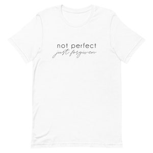 Non perfetto Solo perdonato, Christian Apparel, Christian Tee, Christian T-Shirts, Abbigliamento Religioso, Abbigliamento Di Gesù, Camicia Ispirazione