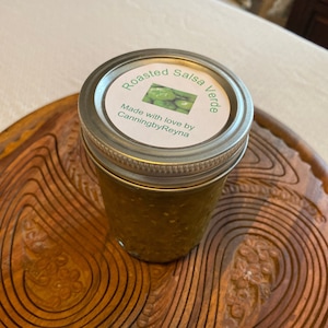 Roasted Salsa Verde/Tomatillo Salsa -  Homemade! Made with fresh roasted tomatillos - Great with tortilla chips, tacos, or on grilled meats!