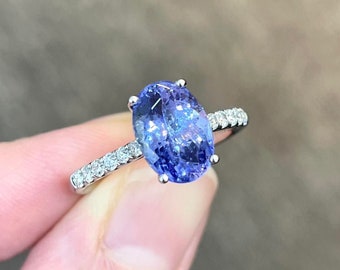 Gorgeous Tanzanite Ring Beautiful Oval Cut Tanzanite Ring 925 Sterling Silver vintage Tanzanite Ring wedding ring engagement ring.