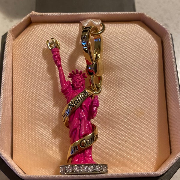 NWT and Box Juicy Couture statue of liberty charm in pink with rhinestones.