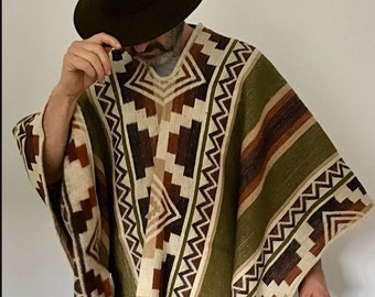 Original Poncho , Women's , Unisex, SHEEP, wool ,hooded, Handwoven in South America, cape, coat, Jacket, Fair trade, Perfect Gift