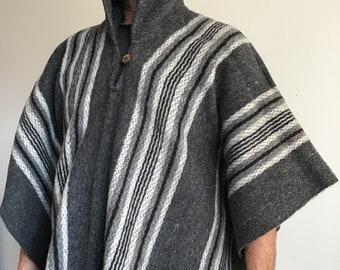 Handwoven Wool Poncho: Grey South American Cape