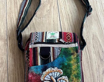 Embroidered Mushroom Cotton Messenger Bag: Eco-Friendly Crossbody Travel Bag