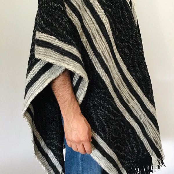 LLAMA, Laine, Homme, Unissexe, Original, Sud-Américain, Tissé à la main, Noir rayé, Poncho, Cape, Manteau , Veste, Pull, Cadeau Parfait