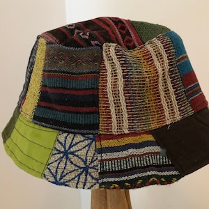 Bob fait main en patchwork de chanvre : chapeau de soleil festival du Népal