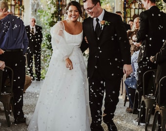 Water-Soluble Wedding Confetti | Small Bag Biodegradable Rice Paper Toss, 25-30 Guests, Eco-Friendly, Mess-Free