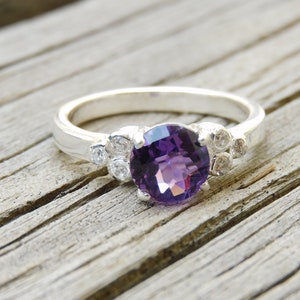 Natural Amethyst And Diamond Engagement Ring In 14k Solid Gold / Women Gift Ring / Daily Wear Amethyst Ring