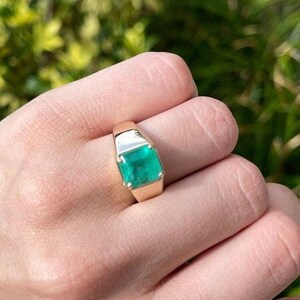 Unisex Emerald Cut 14K Gold May Birthstone Ring / Women Gift Emerald Ring / Anniversary Wedding Gift Ring