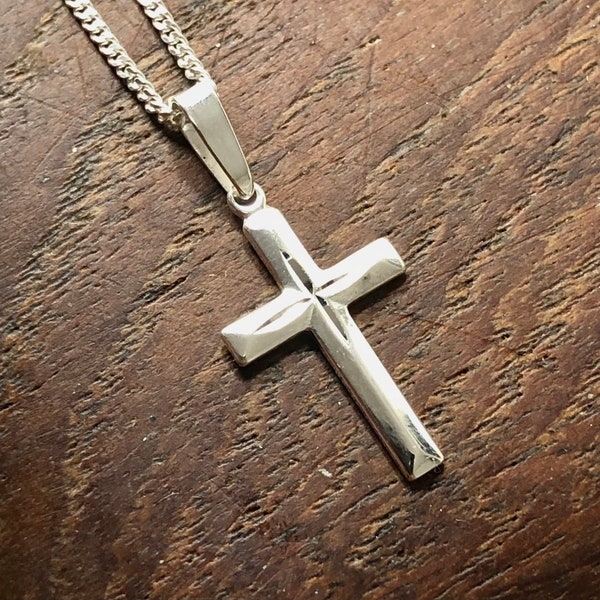 Pendentif croix en argent massif | Bijoux religieux | Collier chrétien | collier gourmette en option | Argent sterling 925 •