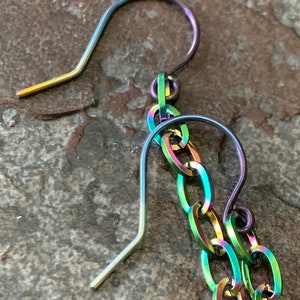 Rainbow Anodized Niobium Earrings - Rainbow Chain Dangle Earrings -  Hypoallergenic/Skin Safe Earrings, Gemstones
