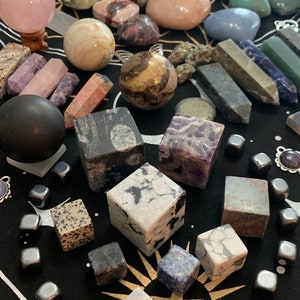 Mystery Crystal Box: Healing Crystal Gift Set