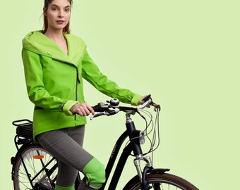 Green Softshell Cycling Raincoat, Reflective Zipper Jacket, Women Short Jacket