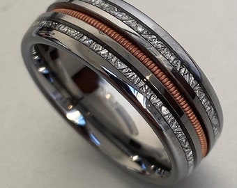Custom made ring - Titanium ring - 8mm band - Meteorite Damascus embedded panels and guitar string inlay. Stunning!