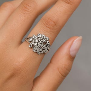 Vintage Floral Sterling Silver Ring: Boho Filigree Statement Jewelry