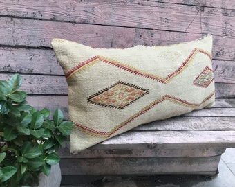 Handmade Kilim Pillow Insert – Hypoallergenic Polyester Filling, Cotton Lining, Multiple Sizes (16x24 In Shown)