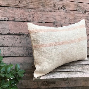 Turkish kilim pillow cover/Vintage Anatolian Rectangular Handwoven  hemp kilim  Pillowcase / Pillowcover