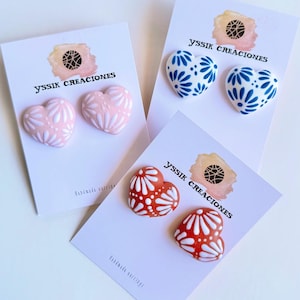 Orecchini a forma di cuore Talavera dipinti a mano: ispirati alla ceramica messicana