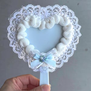 Fake Cake Vintage Mirror, Heart-shaped Cake Vanity Mirror, Pastel-colored Cake Mini Mirror, Cute Fake Cake Mirror.