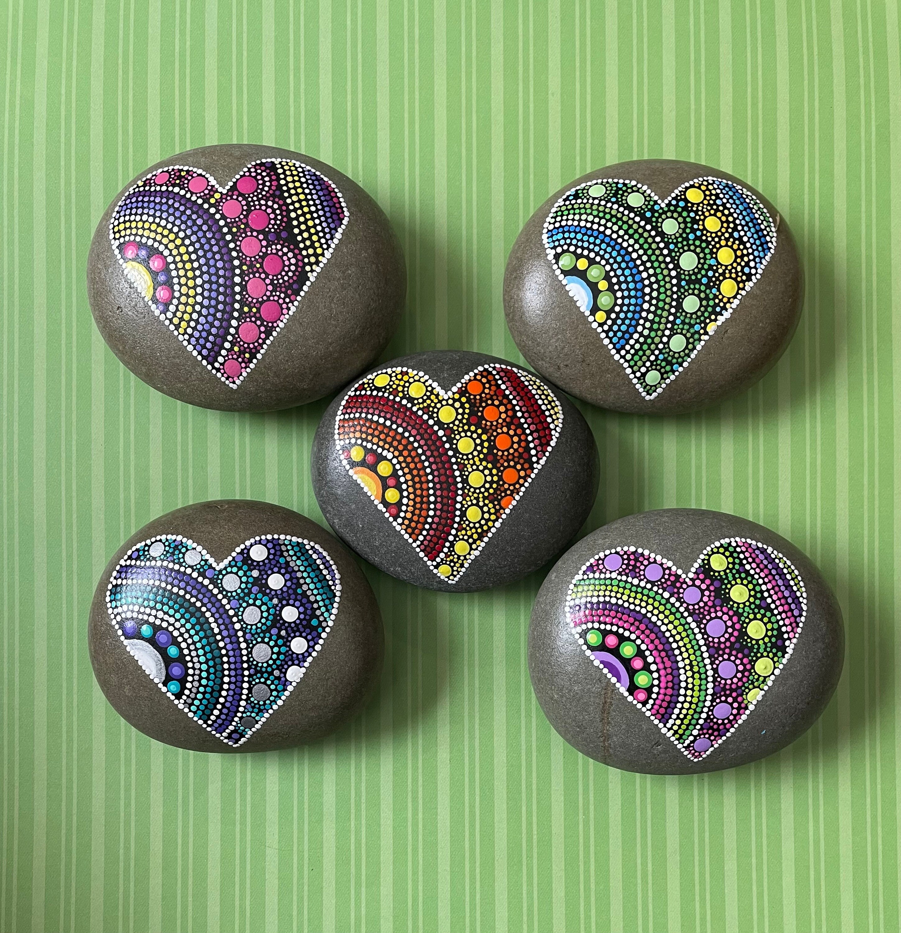 Custom Dot Art Mandala Heart Stones, Small Gift, Garden Decor - Etsy