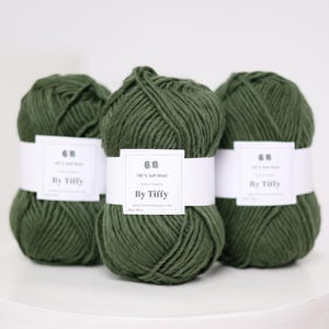 Filato di lana 100% verde oliva scuro