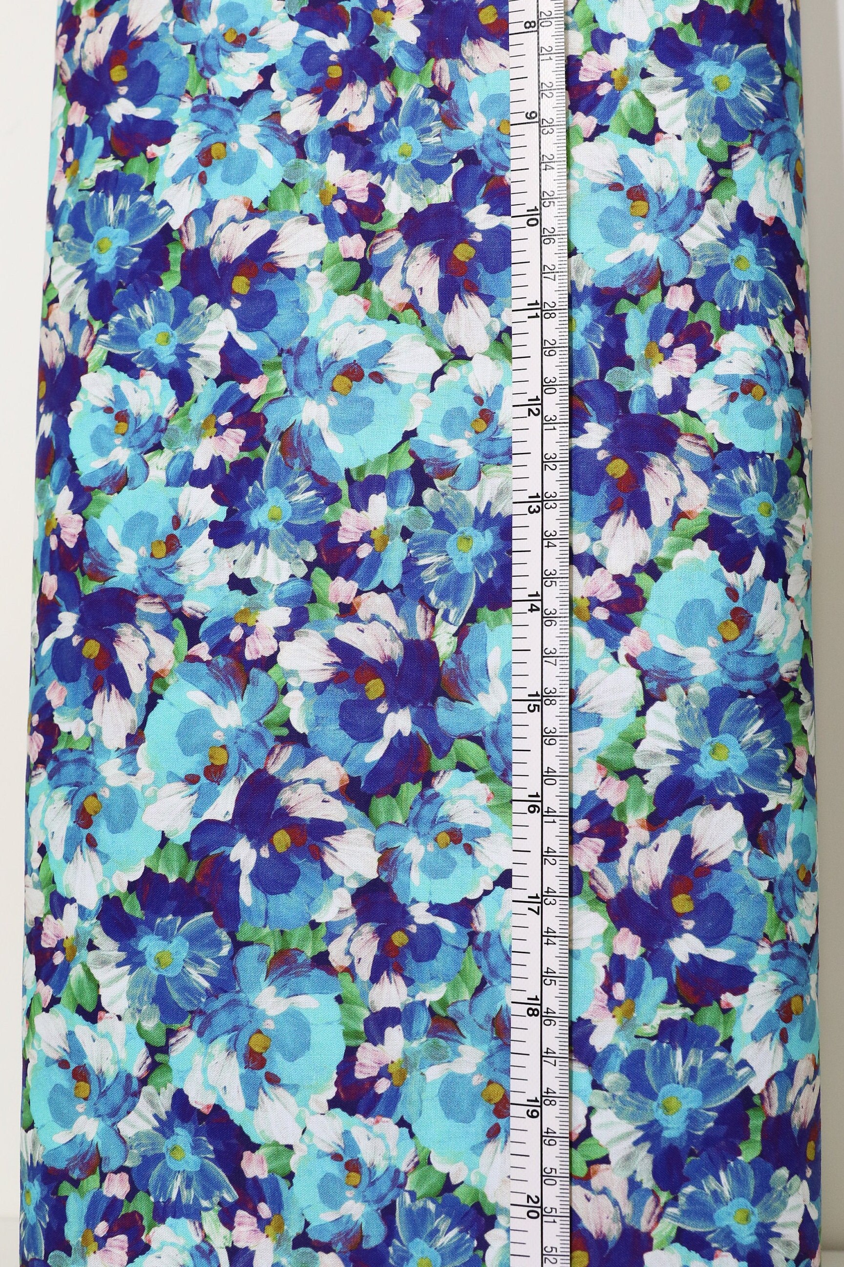 Quilting Fabric SRKD-19148-193 SUMMER from the Painterly Petals Collec –  SoKe