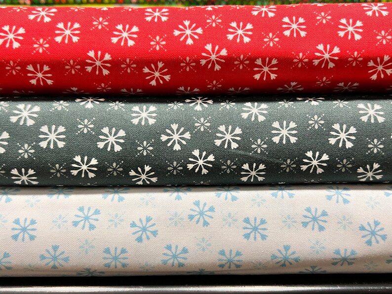 Snowflakes, Furry Flurries, Happy Pawlidays, Jill McDonald, Windham Fabrics image 3