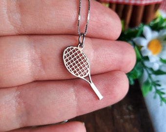 Solid silver pendant Tennis racquet | Unique tennis gift ideas | Sport jewelry | Silver necklace | Sport gifts | women jewelry
