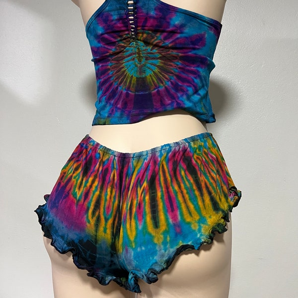 Best Quality Tie dye Shorts with ruffle, festival shorts, yoga shorts, spandex shorts, beach shorts, one size.