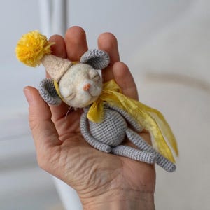 Blythe friends sleeping mouse, animals for custom Blythe doll , funny little pet toy, mouse lovers gift, Blythe accessories and friends