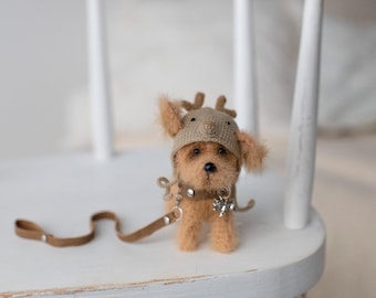 Handmade Knit Dog in Hat: Blythe Doll Pet Toy, Dog Ornament