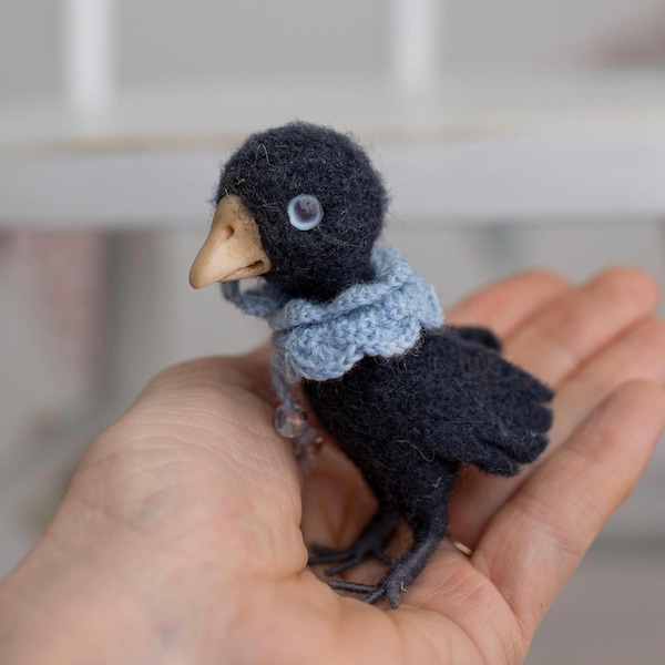 Miniature Crow for Blythe Doll, OOAK Handmade Felt Bird,  Halloween Crow with Knitted Collar, Gothic Doll Accessory