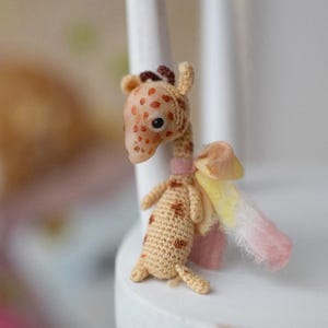 Blythe doll miniature giraffe,  Doll Companion and  pets, collection giraffe toy, blythe doll  handmade accessories