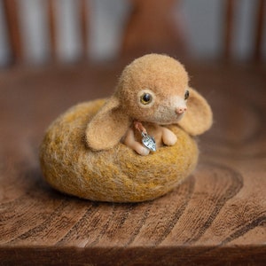 Needle Felted Dog with House: Handmade Miniature Pet for Blythe Doll