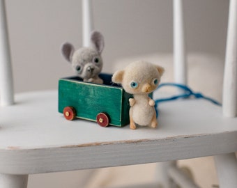 Gift for doll set miniature toy, two toys in the cart, cat and bear, toy for custom blythe doll , funny little pet toy, BJD doll