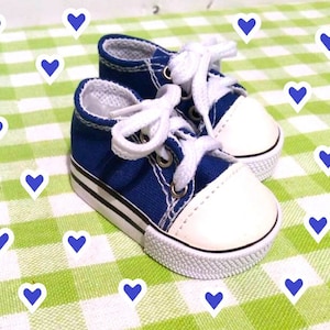 Doll Sneakers - 18 inch Doll Low Top Tennis Shoes - Doll Accessory - Lace Up Shoes - Easy to Put on - Fits American Girl Doll