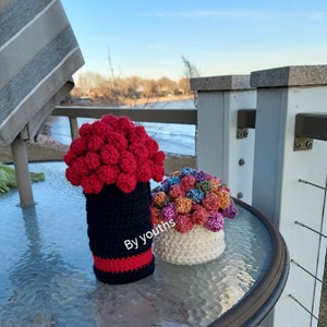 Crochet flower roll up scarf pattern