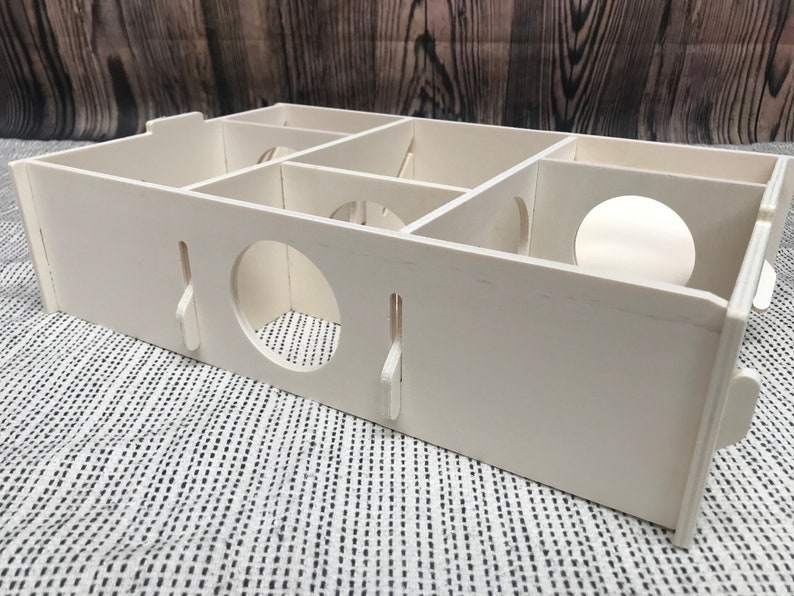 Large slot together multi chamber house for hamsters, made from formaldehyde free non toxic poplar plywood. Has 6 internal chambers, which are configurable to suit the quantity and sizes required. Shown with lid removed and ramp at rear right.