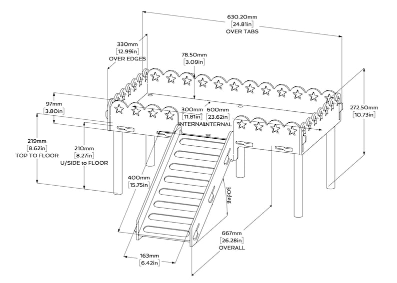 Puede incluir: Diagrama detallado de una estructura de juego de madera con tobog&aacute;n. La plataforma tiene recortes en forma de estrella. Las dimensiones se indican en mil&iacute;metros y pulgadas, con un ancho total de 630,20 mm (24,81 pulgadas).