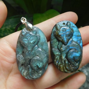 thanksgiving day gift. carved fox pendant. gemstone craft fox. handcrafted fox necklace. fox jewelry. fox pendant. labradorite carving