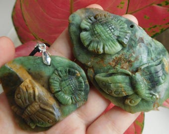 Gemstone Carved butterfly. chrysocolla carve butterfly. vintige craft animal. vintige handmade gift. chrosolla craft. natural gemstone.