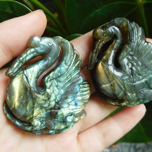 Gemstone Craft Swan/ Carving Swan Pendant/ Gemstone Collection/ Blue Labradorite/ Carved Swan/ Animal Craft/ Animal Collection/ Swan Lover