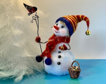 Needle felted snowman, Christmas decor, Christmas doll, Christmas gift, Wool snowman, Bullfinch, snowman