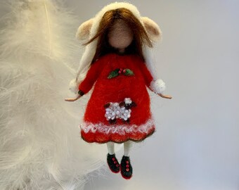 Muñeca de fieltro de aguja, inspirada en Waldorf, muñeca de fieltro, muñeca de Navidad, decoración del árbol de Navidad, regalo de Navidad, muñeca de lana, vestido rojo, muñeca de arte